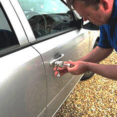 вскрытие автомобиля Волжский